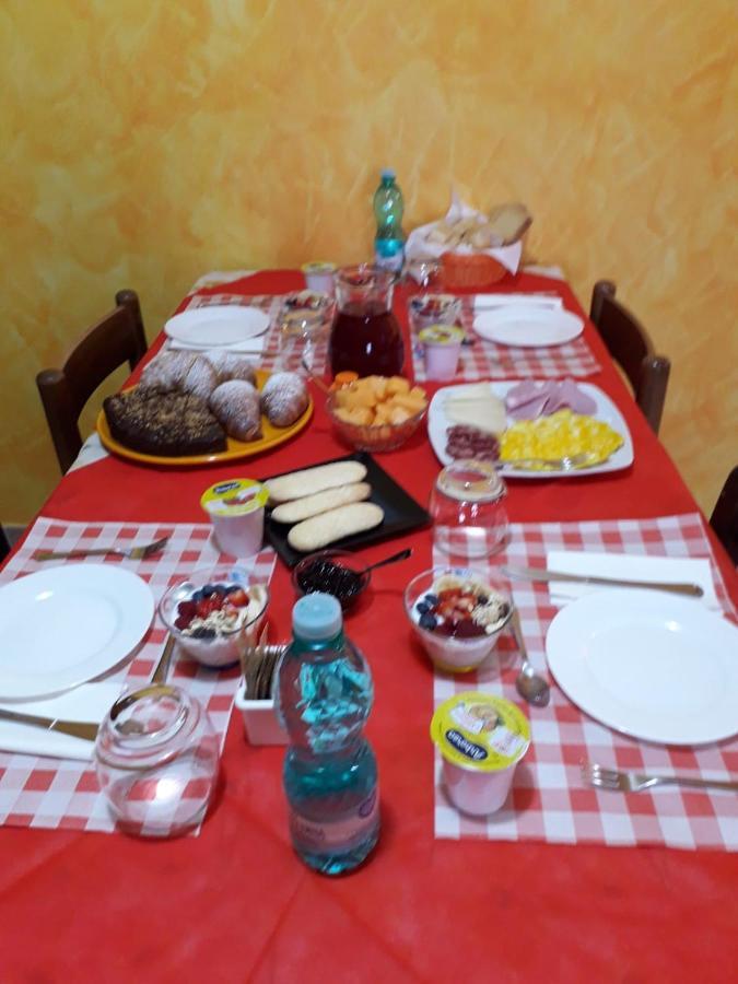 B&B Il Girasole SantʼAnna Arresi Екстериор снимка