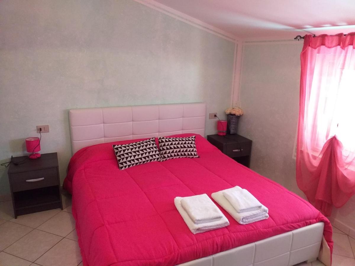 B&B Il Girasole SantʼAnna Arresi Екстериор снимка