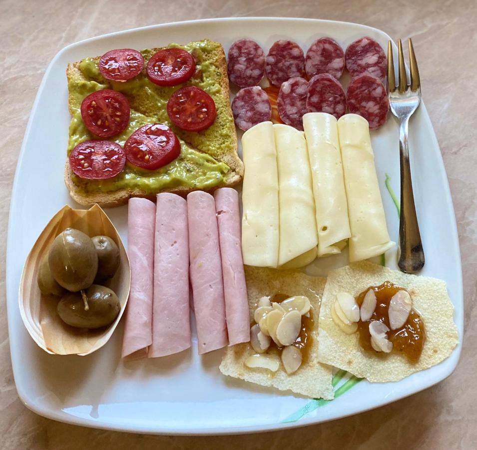 B&B Il Girasole SantʼAnna Arresi Екстериор снимка