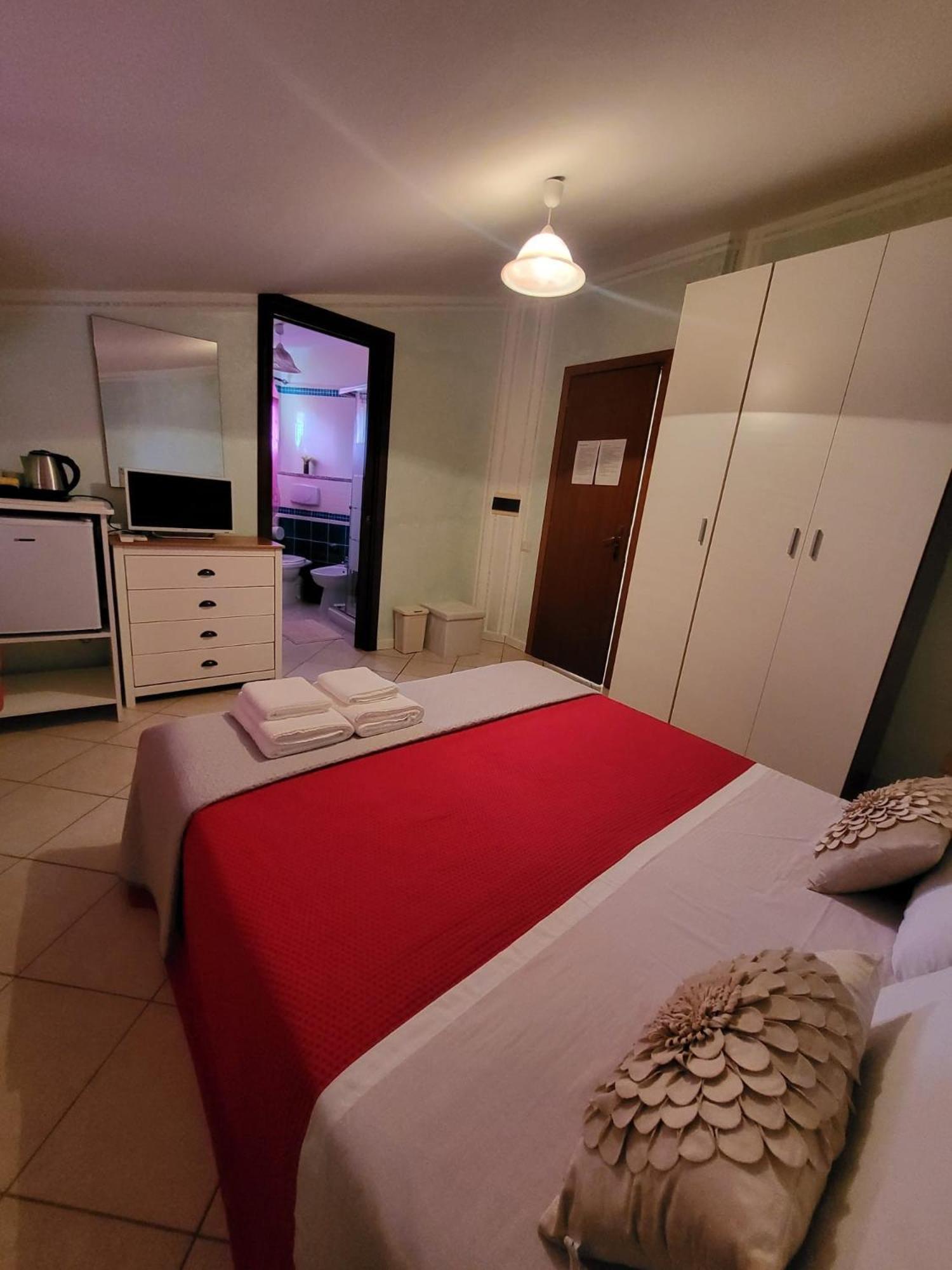 B&B Il Girasole SantʼAnna Arresi Екстериор снимка