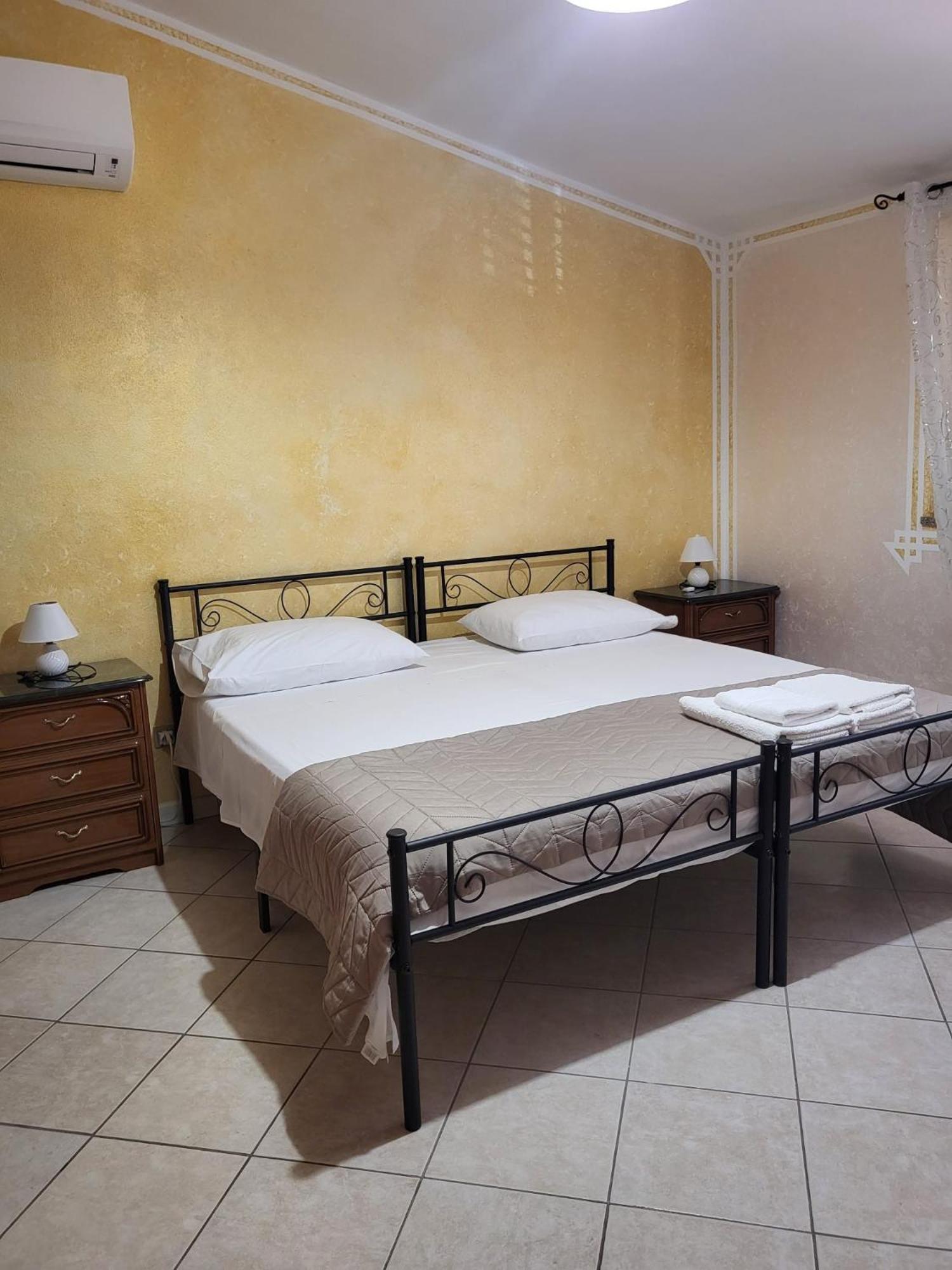 B&B Il Girasole SantʼAnna Arresi Екстериор снимка